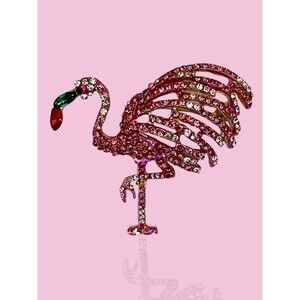 Sparkling Flamingo Brooch Pin: Vintage Glam for Your Outfit